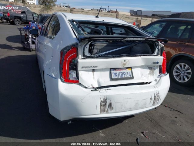 JTDKN3DU8F1921023 Toyota Prius Two