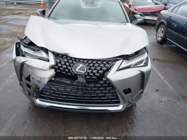 JTHY3JBH1K2013994 Lexus UX 200