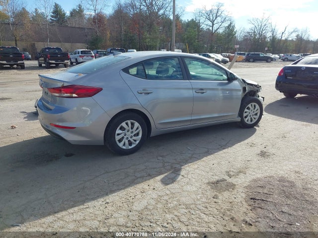 Hyundai ELANTRA SE 2017 5NPD74LF8HH090369 Image 4