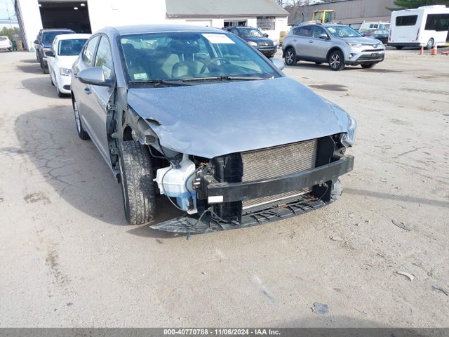 Hyundai ELANTRA SE 2017 5NPD74LF8HH090369 Image 6