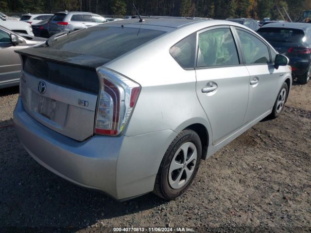 JTDKN3DU0F0423971 Toyota Prius Two