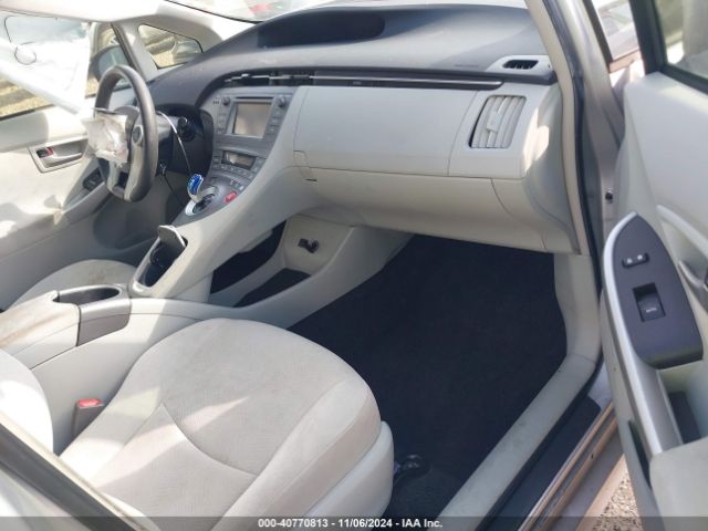 JTDKN3DU0F0423971 Toyota Prius Two