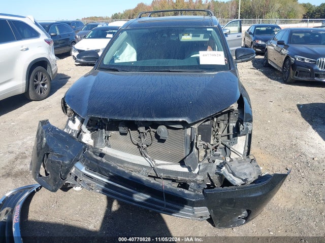 Toyota Highlander Limited Platinum 2017 5TDDZRFH3HS410597 Image 12