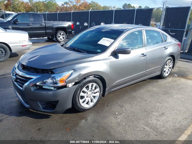 Nissan Altima 2.5 S 2015 1N4AL3AP8FC580958 Image 2