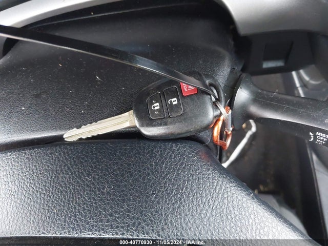 JTMBFREVXGD185659 Toyota RAV4 LE