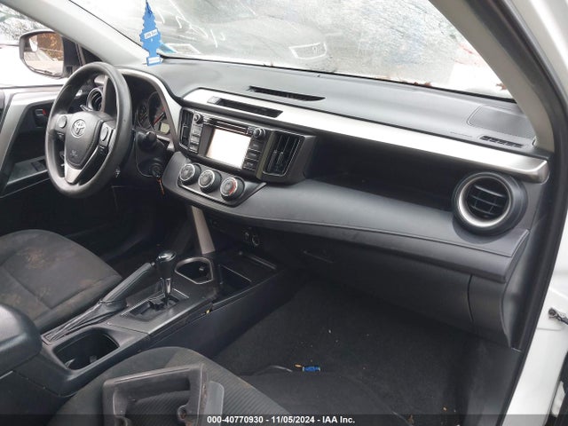 JTMBFREVXGD185659 Toyota RAV4 LE