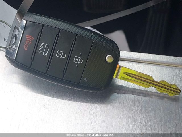 3KPFL4A74HE098022 KIA FORTE S