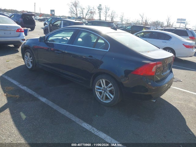 40770968 :رقم المزاد ، YV1612FH3D2171054 vin ، 2013 Volvo S60 T5/t5 Platinum/t5 Premier/t5 Premier Plus مزاد بيع