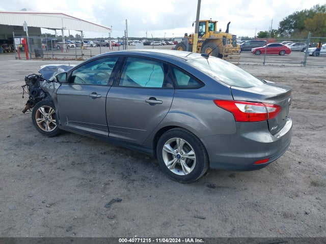 Ford FOCUS SE 2014 1FADP3F2XEL153343 Image 3