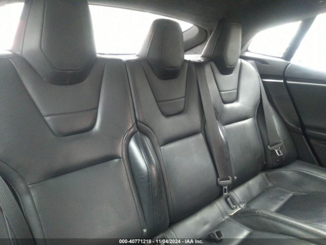 5YJSA1H21EFP63557 Tesla Model S P85d