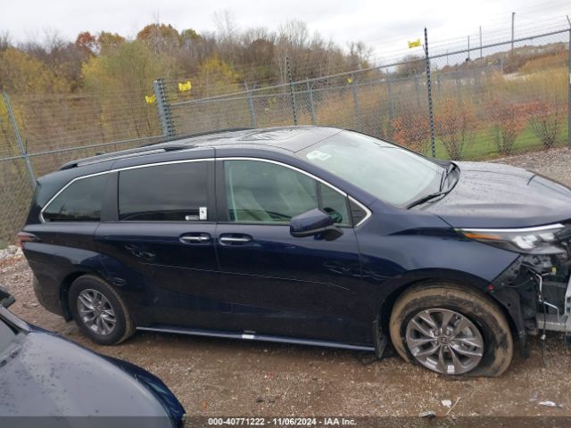 5TDJSKFCXRS132351 Toyota SIENNA XLE