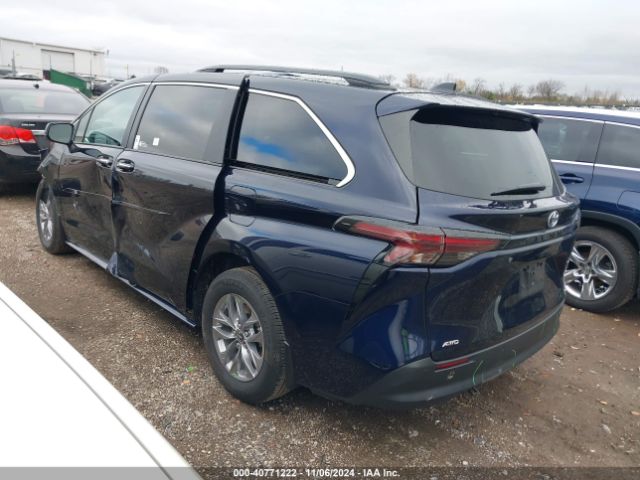 5TDJSKFCXRS132351 Toyota SIENNA XLE