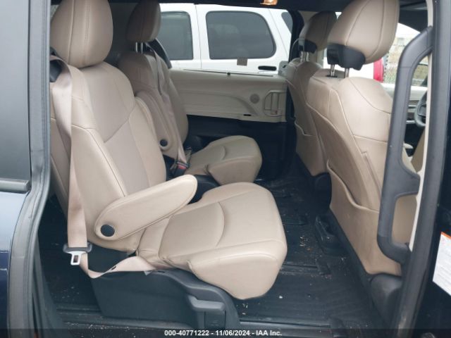 5TDJSKFCXRS132351 Toyota SIENNA XLE