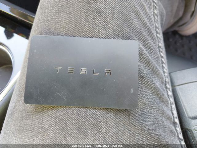 5YJ3E1EB9JF118632 Tesla Model 3 Long Range/performance