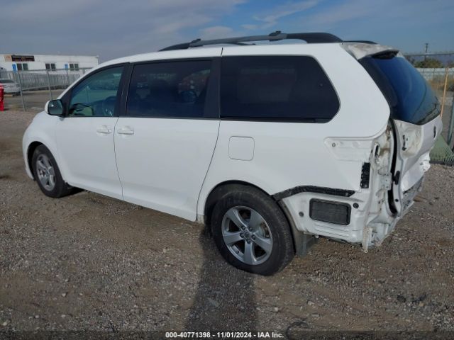 5TDKK3DC1FS546384 Toyota Sienna Le 8 Passenger