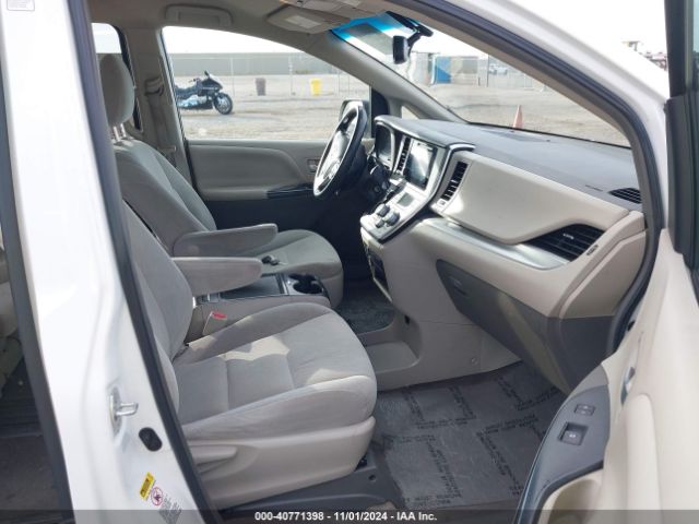 5TDKK3DC1FS546384 Toyota Sienna Le 8 Passenger