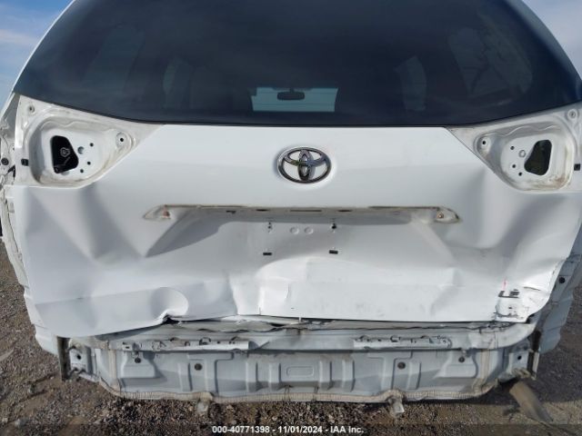 5TDKK3DC1FS546384 Toyota Sienna Le 8 Passenger