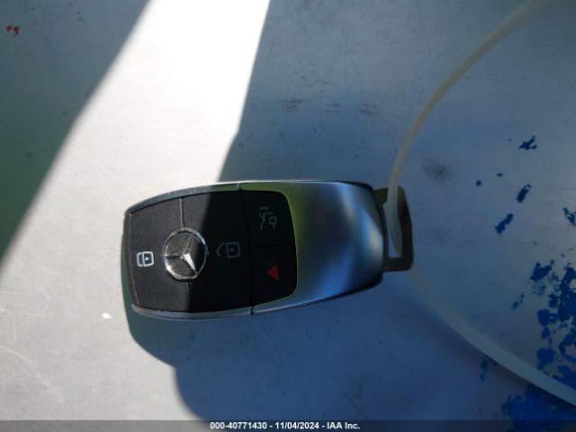 W1N4M4GB4LW014000 Mercedes-Benz GLB 250