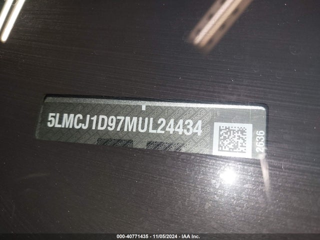 5LMCJ1D97MUL24434 Lincoln Corsair Standard