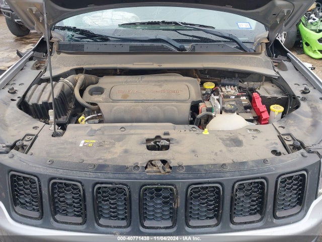 3C4NJCBB5KT612929 Jeep Compass Altitude Fwd