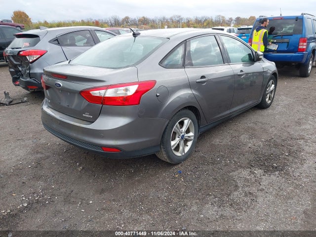 Ford FOCUS SE 2014 1FADP3F29EL310635 Image 4
