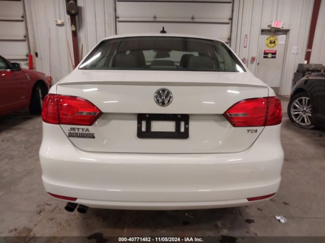 3VWLL7AJ2EM433888 Volkswagen Jetta 2.0l Tdi