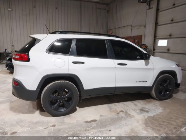 1C4PJLAB0HW643650 Jeep Cherokee Altitude Fwd