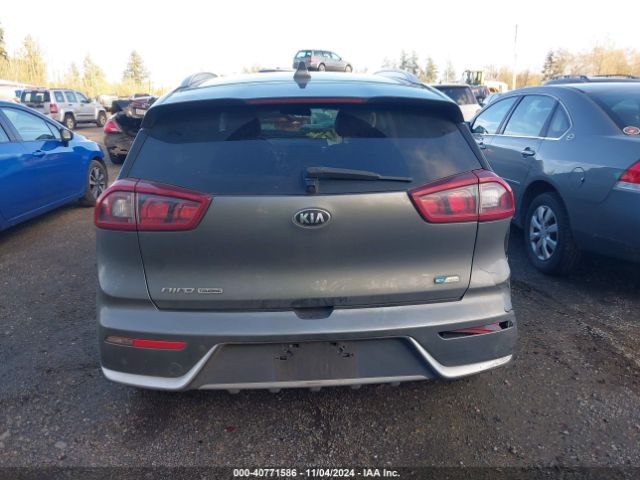 KNDCE3LC0H5062079 KIA Niro Touring