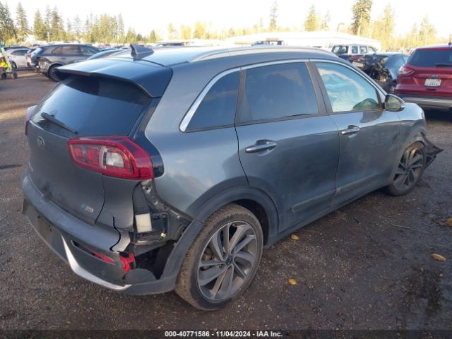 KNDCE3LC0H5062079 KIA Niro Touring