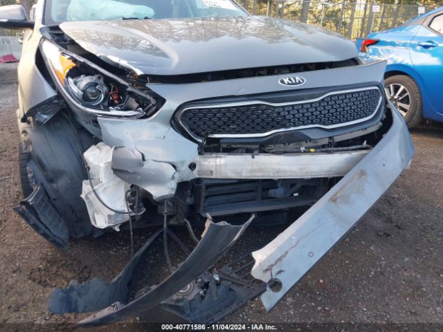 KNDCE3LC0H5062079 KIA Niro Touring