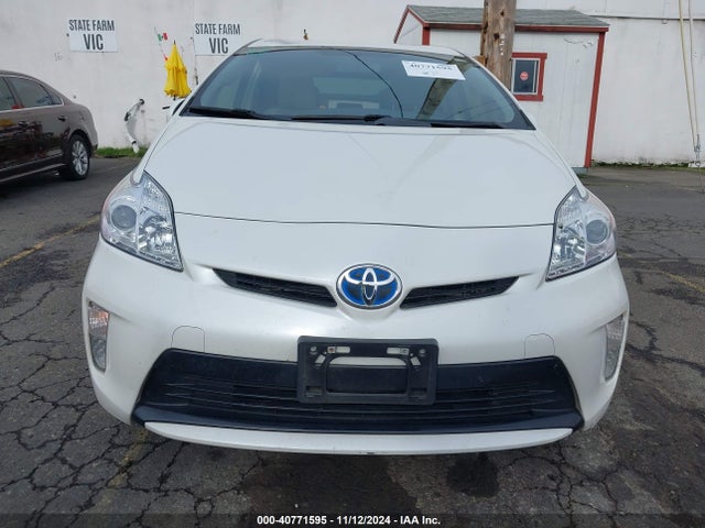 Toyota Prius Two 2014 JTDKN3DUXE0391240 Image 12
