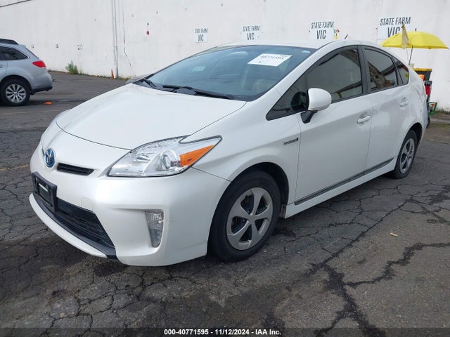 JTDKN3DUXE0391240 Toyota Prius Two