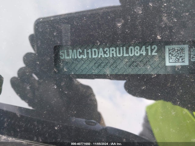 Lincoln Corsair Premiere 2024 5LMCJ1DA3RUL08412 Image 9