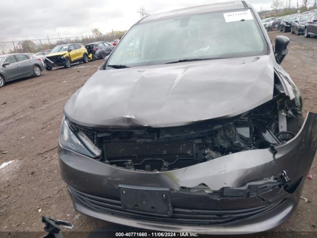 2C4RC1CG2HR796636 Chrysler Pacifica Lx