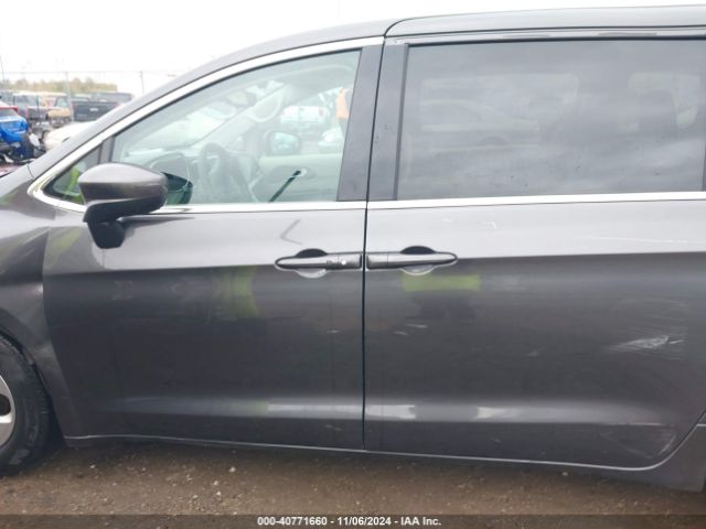 2C4RC1CG2HR796636 Chrysler Pacifica Lx