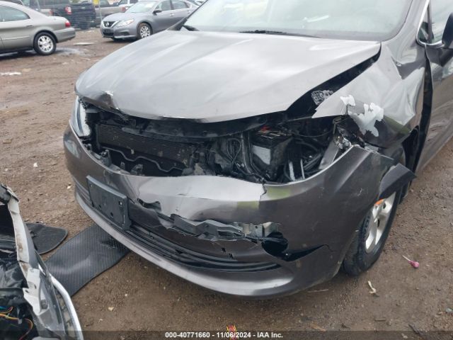 2C4RC1CG2HR796636 Chrysler Pacifica Lx
