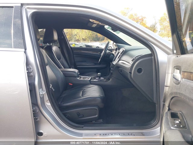 2C3CCAKG8EH235872 Chrysler 300c Awd