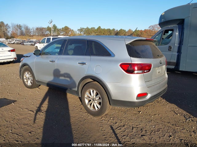 5XYPGDA34KG526946 KIA Sorento 2.4l Lx