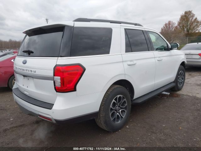 1FMJU1J82REA32804 Ford Expedition Xlt