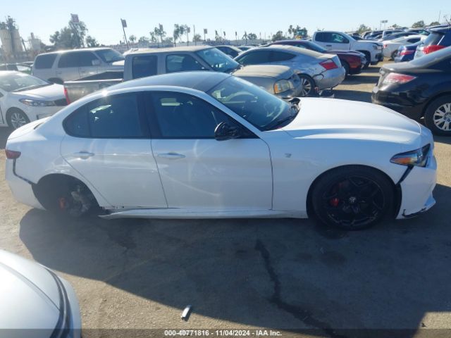 ZARFAMBN8N7665742 Alfa Romeo Giulia Ti Rwd