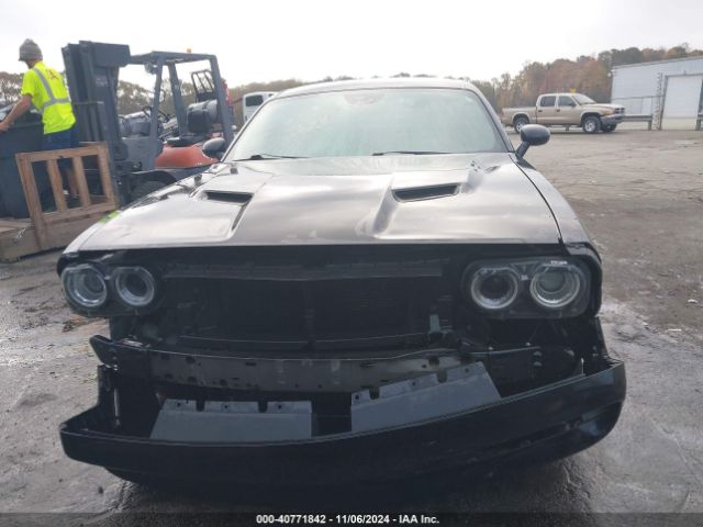 2C3CDZBT4FH711335 Dodge Challenger R/t Plus