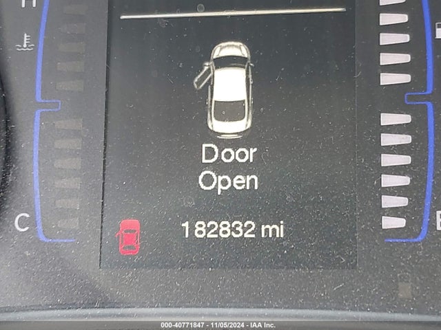 Chrysler 200 Limited 2015 1C3CCCAB9FN600182 Image 7