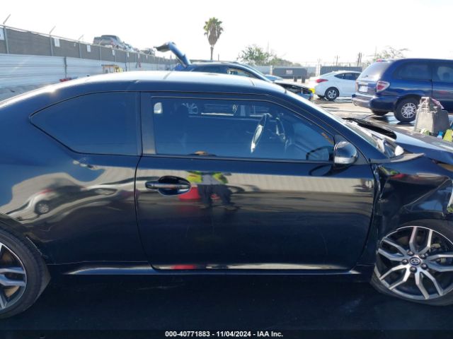 JTKJF5C72GJ020658 Scion TC
