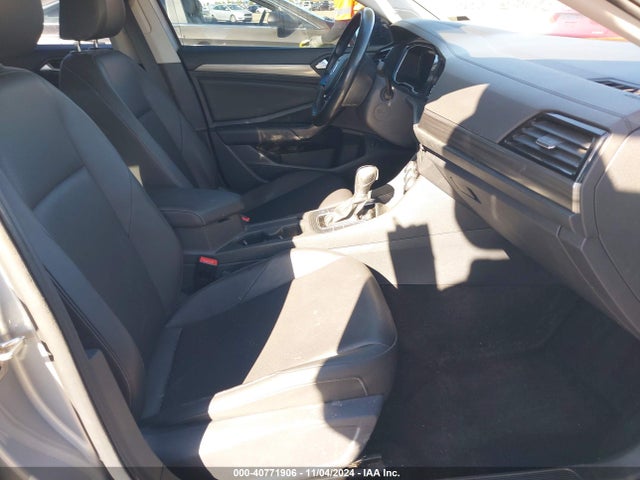 3VWEB7BU8KM206303 Volkswagen Jetta 1.4t Sel