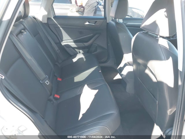 3VWEB7BU8KM206303 Volkswagen Jetta 1.4t Sel