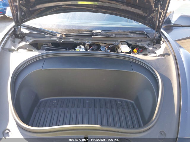 2024 TESLA MODEL 3 5YJ3E1EA9RF786143 Photo 9