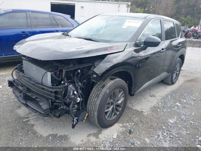 5N1BT3AA8RC708786 Nissan Rogue S Fwd
