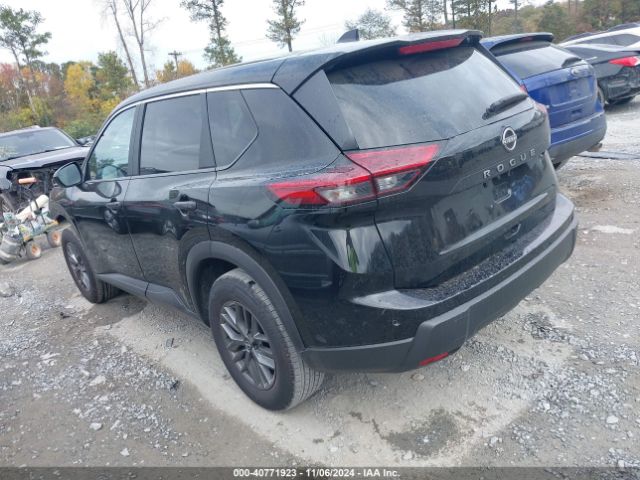 5N1BT3AA8RC708786 Nissan Rogue S Fwd