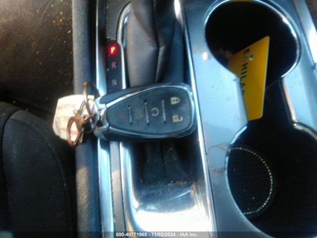 1G1ZD5ST0MF051624 Chevrolet Malibu Fwd Lt