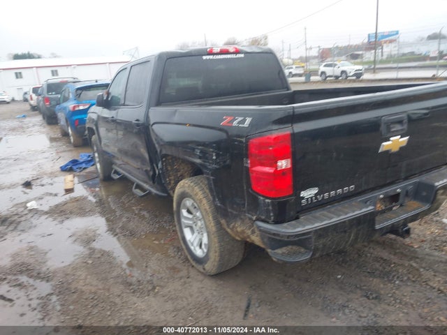 Chevrolet Silverado K1500 Lt 2018 3GCUKREC5JG214000 Image 3